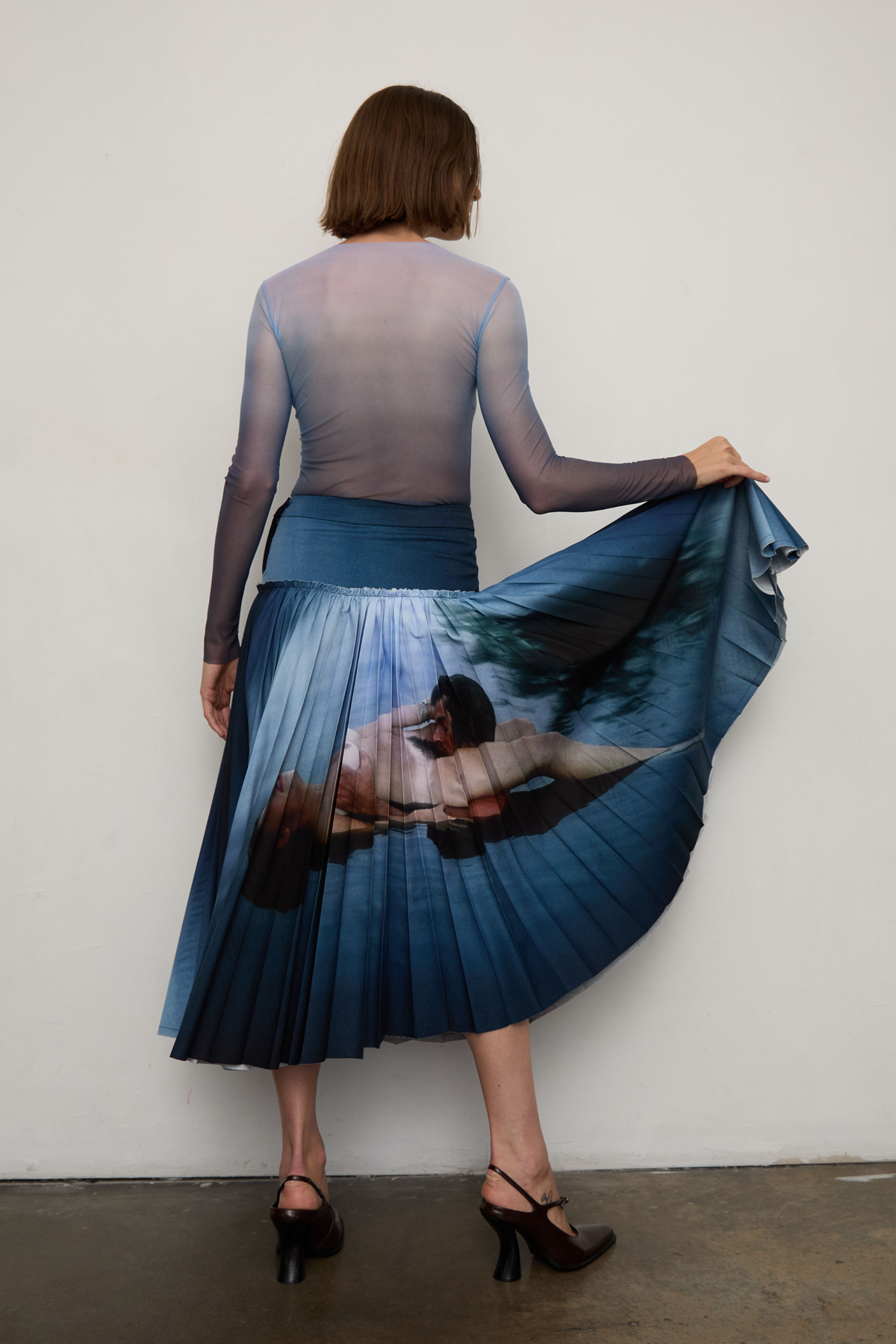 【Anyone more】Ritte Black Blue Midi Pleat Skirt High-Waisted Pleated Midi Skirt with Asymmetric Slits