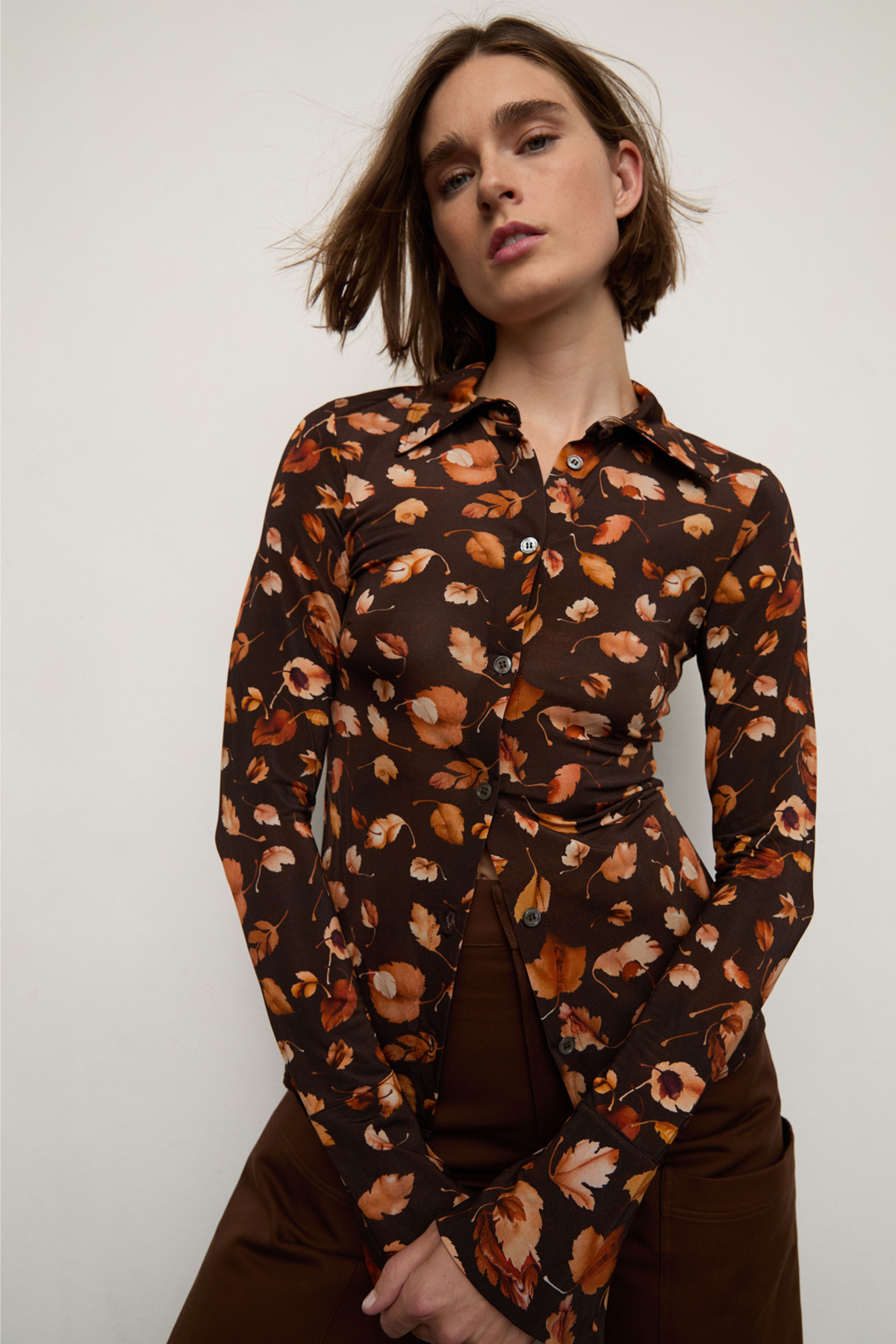 Grover_Rad_Lady_Leaves_jonatha